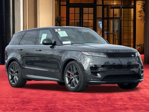 Used 2024 Land Rover Range Rover Sport Dynamic SE image 8