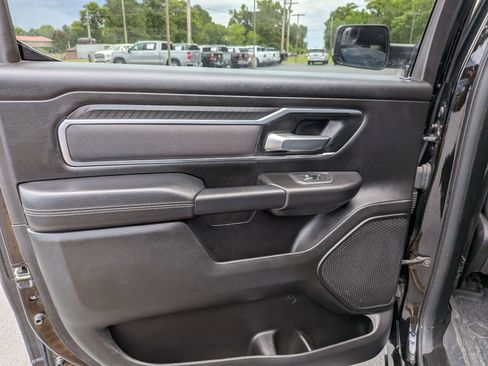 Used 2025 RAM 1500 Big Horn RWD image 16