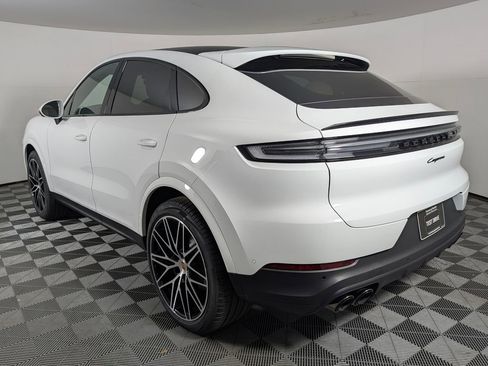 New 2026 Porsche Cayenne Coupe AWD/4WD image 3