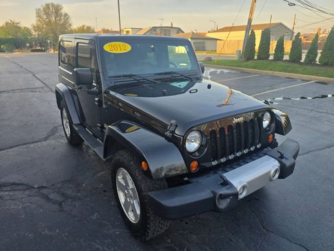 Used 2012 Jeep Wrangler Sahara w/ Connectivity Group AWD/4WD image 14