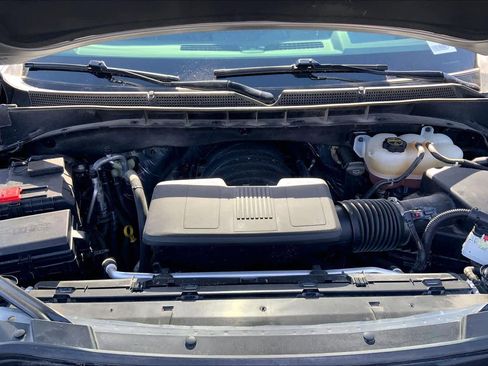 Used 2025 GMC Yukon Denali image 32