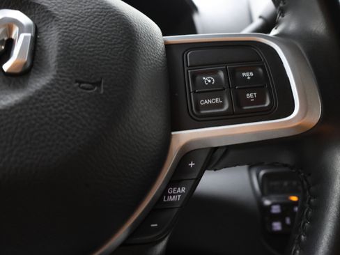 Used 2022 RAM 2500 Big Horn w/ Night Edition AWD/4WD image 14