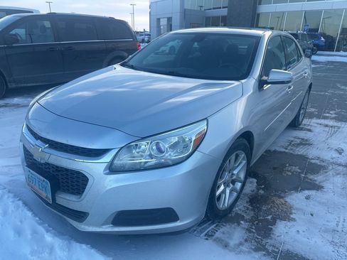 Used 2015 Chevrolet Malibu LT w/ Power Convenience Package image 15