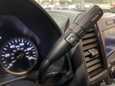 Used 2019 Ford F350 XLT w/ XLT Premium Package image 24