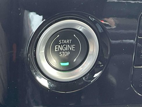 Used 2022 GMC Sierra 1500 SLT w/ SLT Convenience Package image 36