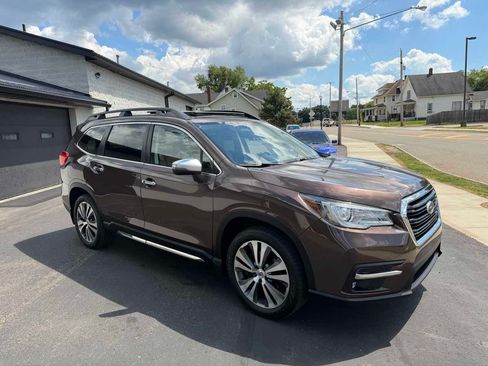 Used 2019 Subaru Ascent Touring w/ Popular Package #3 AWD/4WD image 6