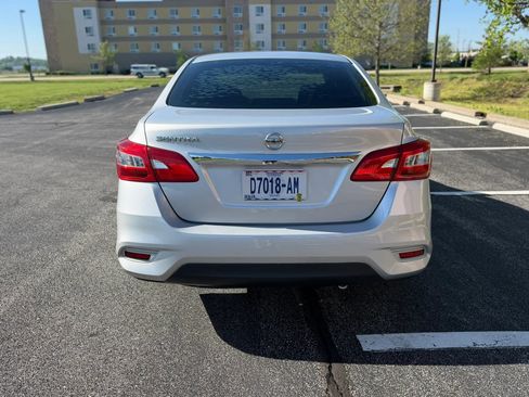 Used 2017 Nissan Sentra S image 4