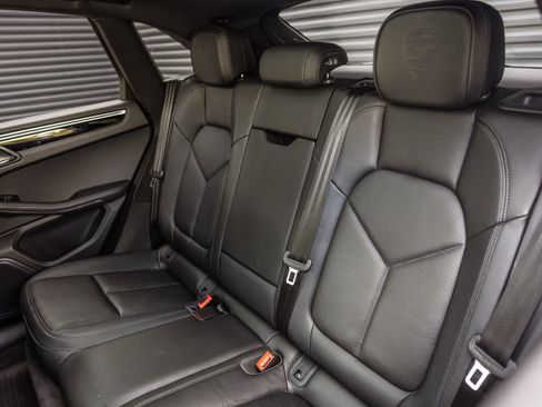 Certified 2023 Porsche Macan Turbo AWD/4WD image 21