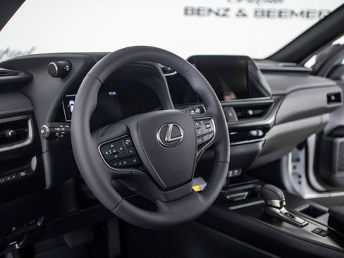 Used 2026 Lexus UX 300h FWD w/ Accessory Package (Z1) image 21