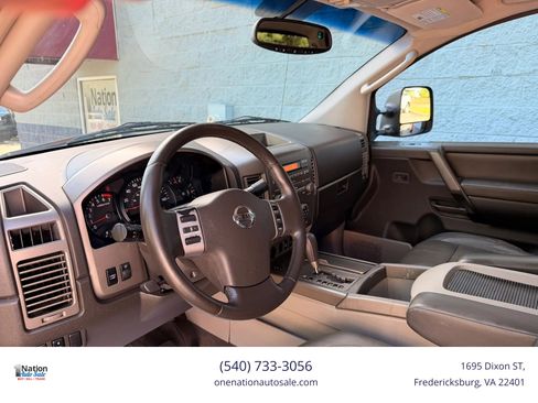 Used 2004 Nissan Titan LE w/ (Tow) Big Tow Pkg AWD/4WD image 12