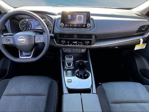 New 2026 Nissan Rogue SV FWD image 5