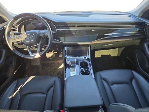 Used 2020 Audi Q8 Prestige w/ Prestige Package image 7