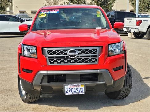 Used 2023 Nissan Frontier SV w/ Technology Package image 3