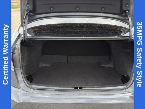 Used 2025 Toyota Corolla LE FWD image 9