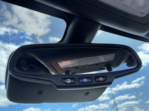Used 2016 Buick Cascada Premium image 30