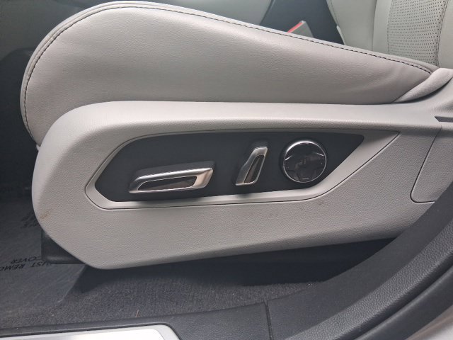 Used 2023 Acura RDX w/ Technology Package FWD image 14