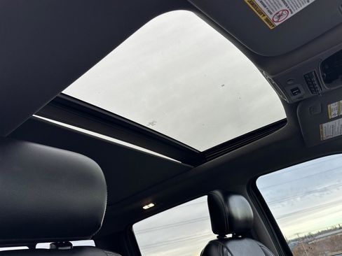 Used 2021 Ford F250 Lariat w/ Chrome Package image 19