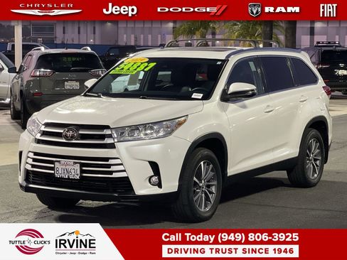 Used 2019 Toyota Highlander XLE image 3