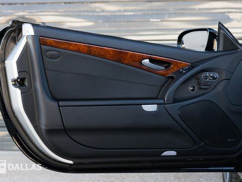 Used 2012 Mercedes-Benz SL 63 AMG image 20