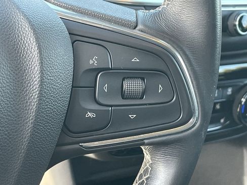 Used 2022 Buick Encore GX Select image 26