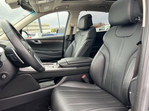 Used 2024 Genesis GV80 3.5T image 13