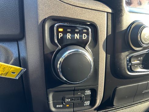 Used 2019 RAM 1500 Express w/ Wheel & Sound Group AWD/4WD image 25