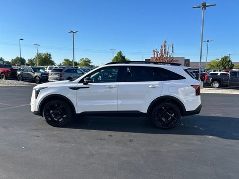Used 2025 Kia Sorento SX AWD/4WD image 10