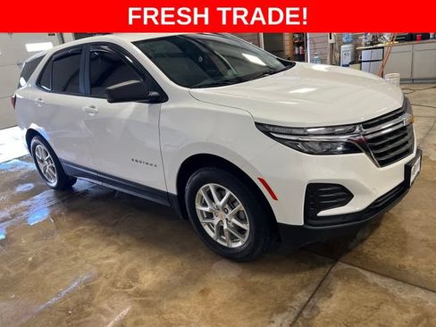 Used 2024 Chevrolet Equinox LS w/ LS Convenience Package AWD/4WD image 7