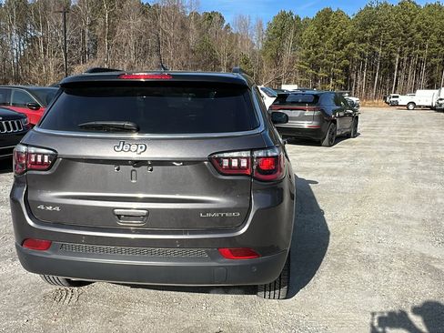 Used 2024 Jeep Compass Limited image 9