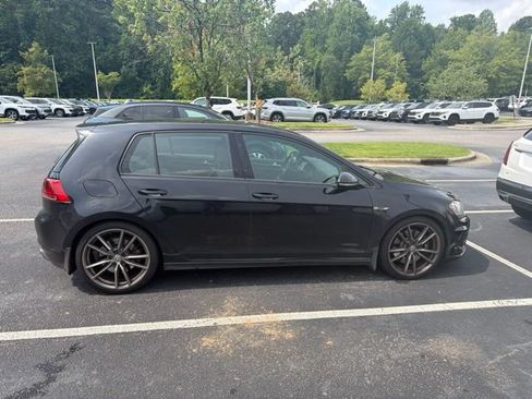 Used 2017 Volkswagen Golf R 4-Door AWD/4WD image 10
