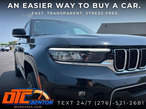 Used 2023 Jeep Grand Cherokee L Overland AWD/4WD image 9