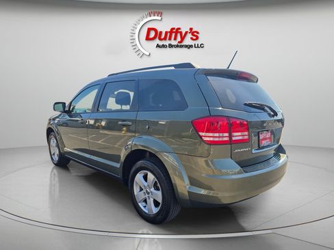 Used 2016 Dodge Journey SE w/ Flexible Seating Group FWD image 16