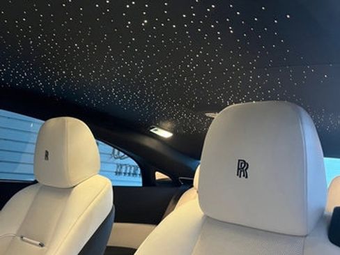 Used 2019 Rolls-Royce Wraith image 16