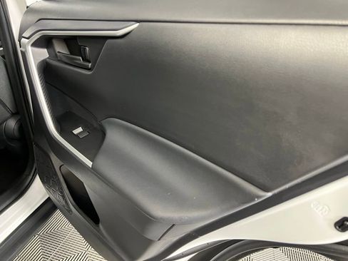 Used 2025 Toyota RAV4 LE image 28