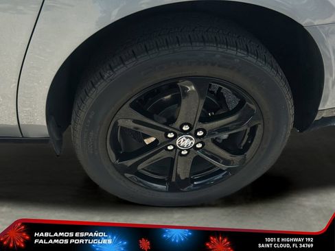 Used 2023 Buick Enclave Essence FWD image 29