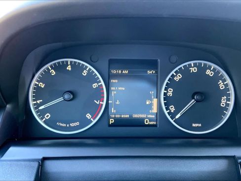 Used 2014 Land Rover LR4 HSE LUX image 25