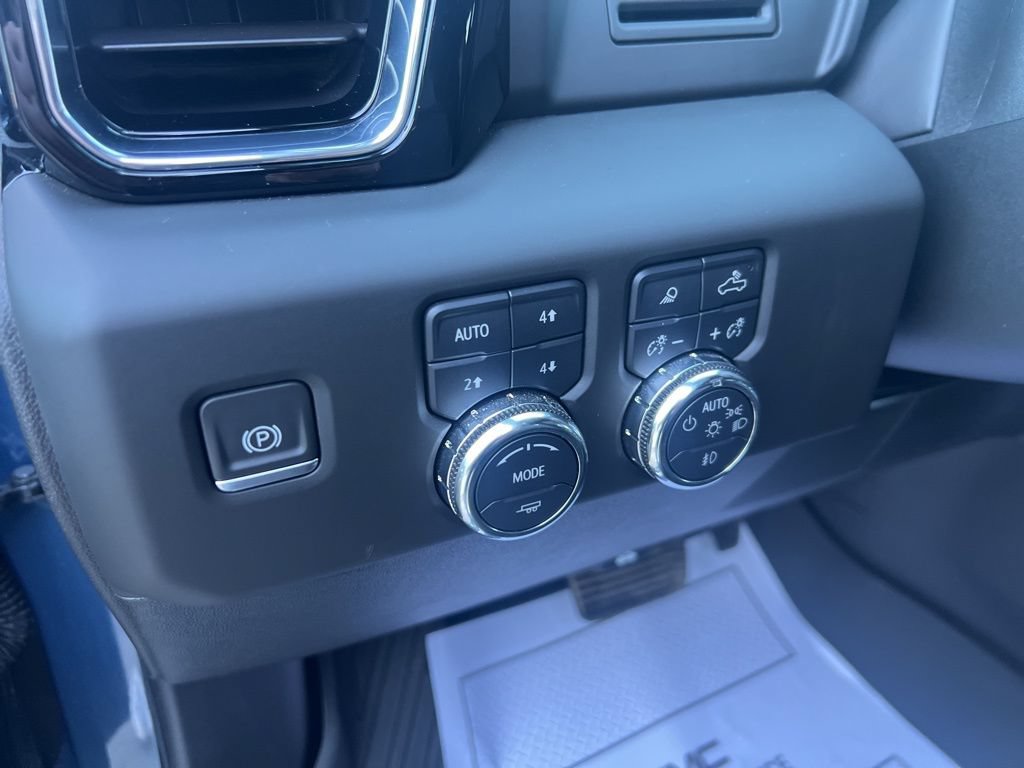 Used 2024 GMC Sierra 1500 Denali AWD/4WD image 24