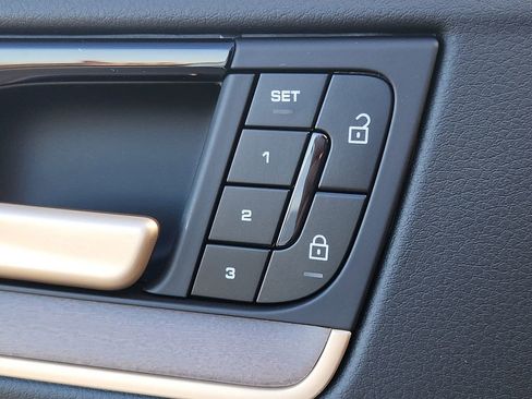 New 2026 Porsche Cayenne S image 20