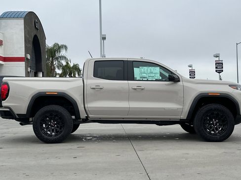 New 2026 GMC Canyon Elevation image 8