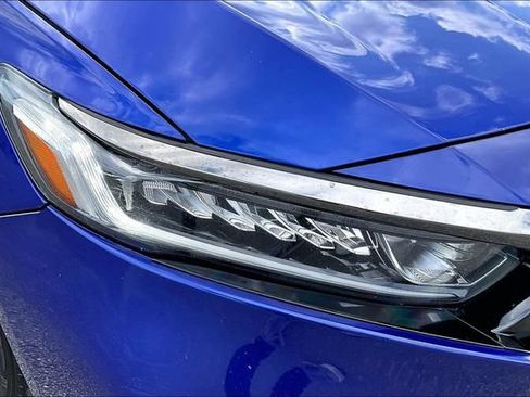 Used 2018 Honda Accord Sport image 25