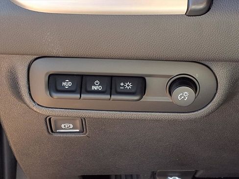 Used 2023 GMC Terrain Denali w/ Black Diamond Edition image 15