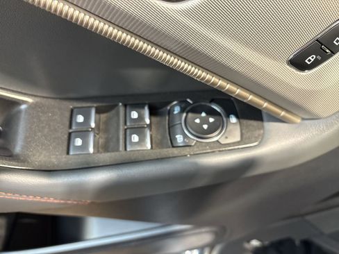 Used 2025 Ford Explorer Active w/ Active Comfort Package image 13