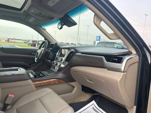 Used 2015 Chevrolet Suburban LTZ AWD/4WD image 41