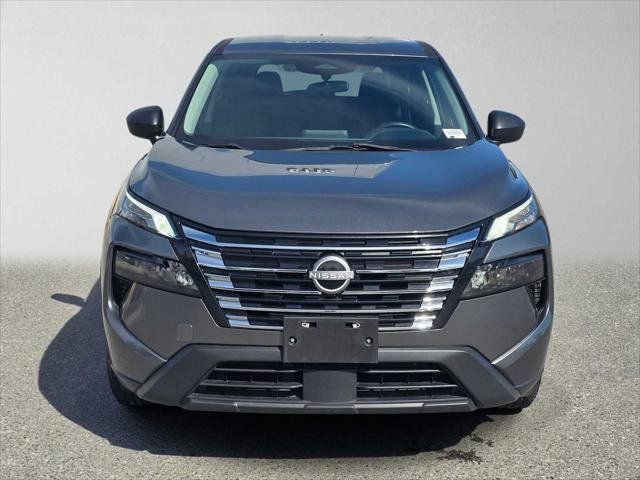 Used 2024 Nissan Rogue S AWD/4WD image 8