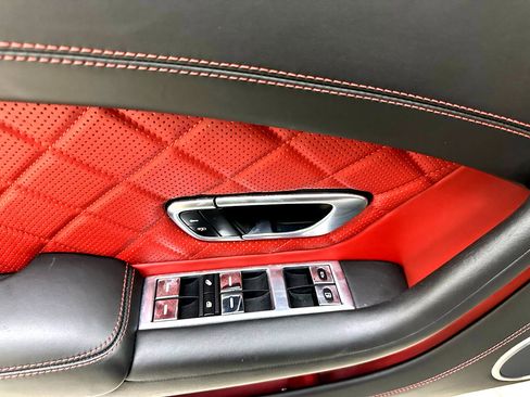 Used 2016 Bentley Continental GT image 18