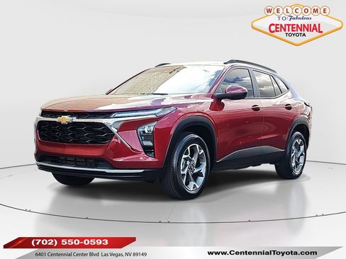 Used 2024 Chevrolet Trax LT w/ Driver Confidence Package FWD image 1