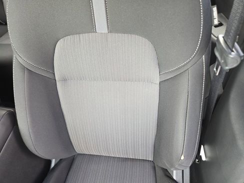 Used 2022 Nissan Sentra SV image 18