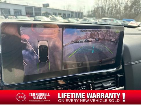 New 2026 Nissan Pathfinder Platinum image 20