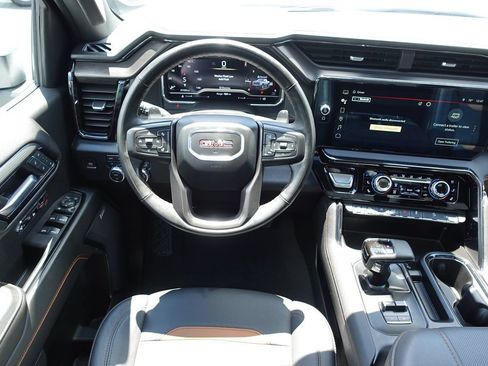 Used 2024 GMC Sierra 1500 AT4 w/ Technology Package AWD/4WD image 47
