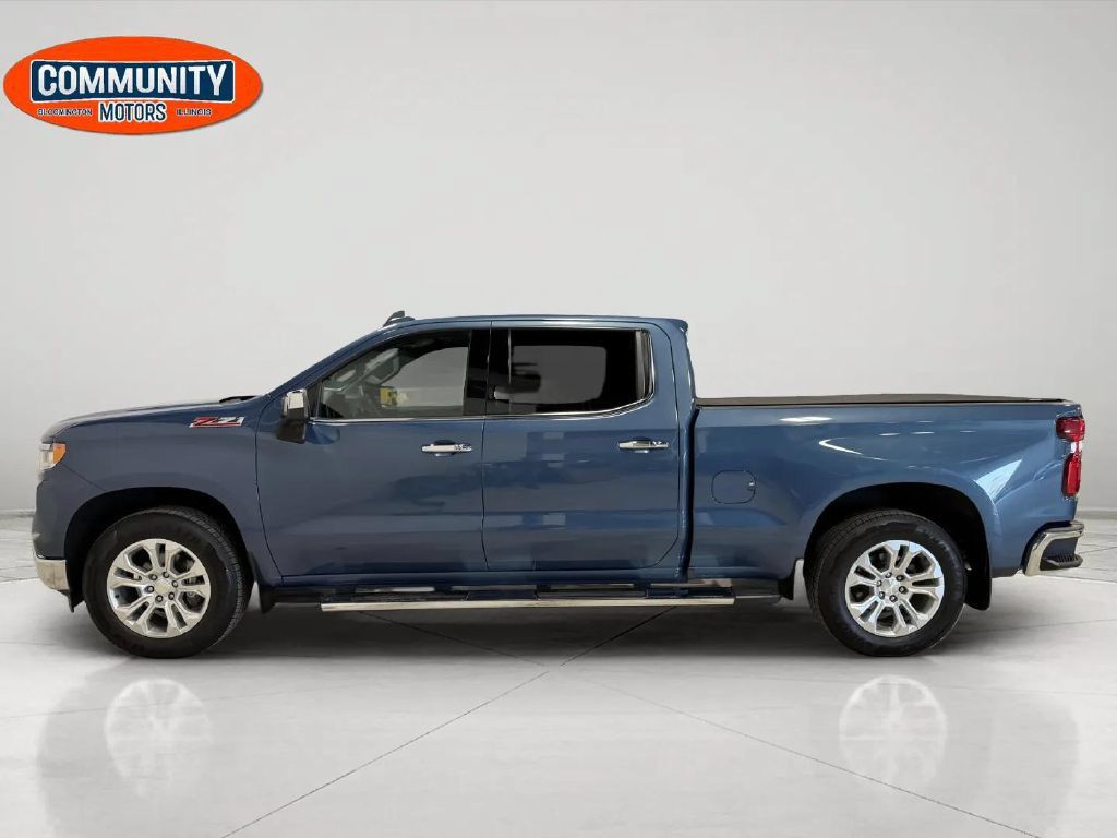Used 2024 Chevrolet Silverado 1500 LTZ AWD/4WD image 3